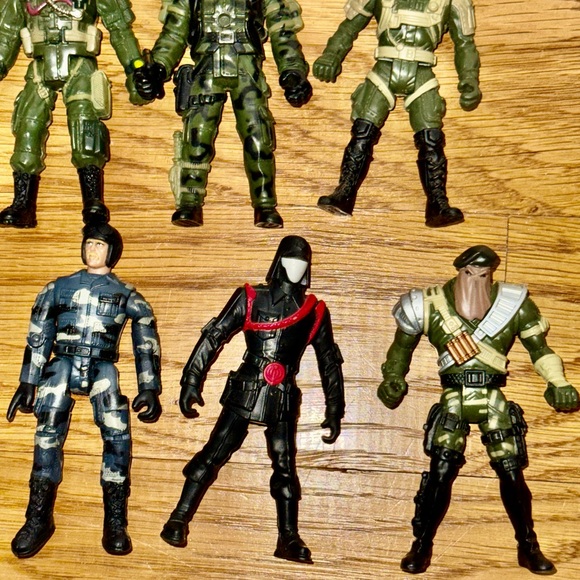 Lot Of 7 G.I.Joe Figures - Picture 4 of 4